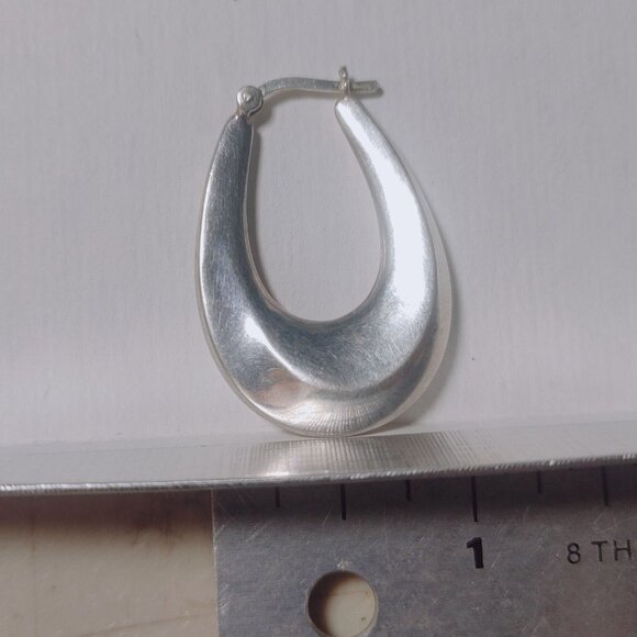 Sterling Silver Teardrop Hoop Earrings Vintage Polished Elegant Design Hinged - Picture 5 of 15